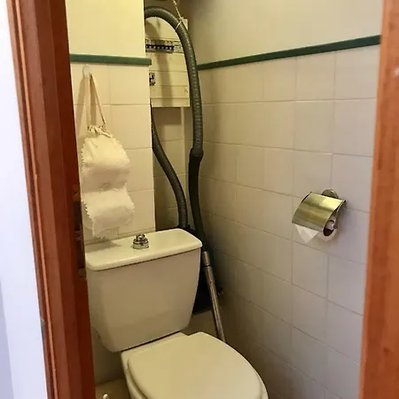 La Maison Du Clocher Apartment *